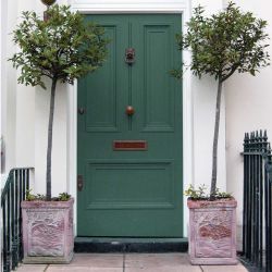 Johnstone's Exterior Gloss Vine Green 750ml